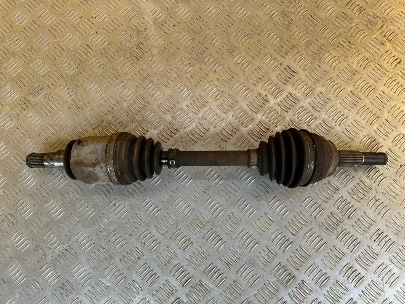 Полуось передняя правая (приводной вал, ШРУС) Nissan Navara (D40) 2004-2015 2008 39100EB300 ПИКАП 2.5 D YD25DDTI