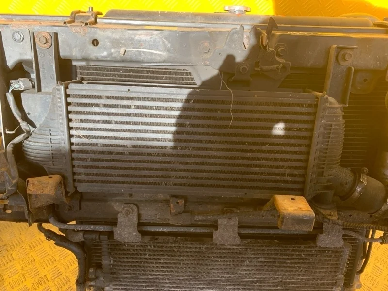 Интеркулер Nissan Navara (D40) 2004-2015 2008 14461EB360 ПИКАП 2.5 D YD25DDTI