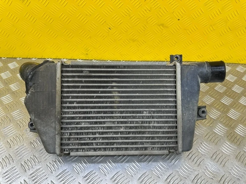 Интеркулер Mitsubishi L200 (2006-2015) 2006 MN135001 ПИКАП 2.5 D 4D56