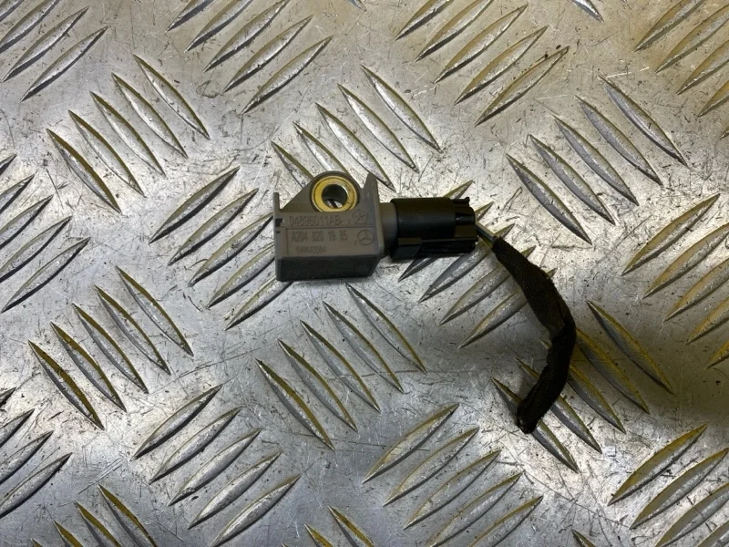 Датчик удара Chrysler Grand Voyager V (2008-2015) 2009 04896011AB МИНИВЭН 2.8 D