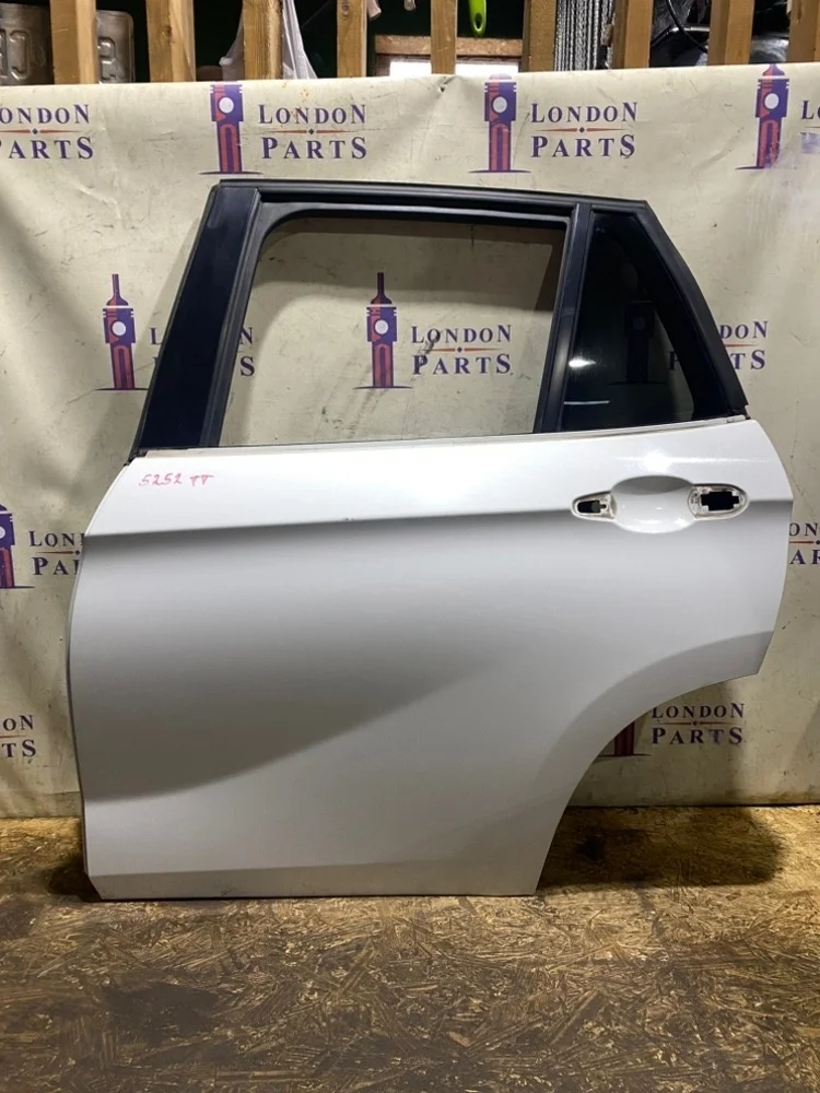 Дверь BMW X1 E84