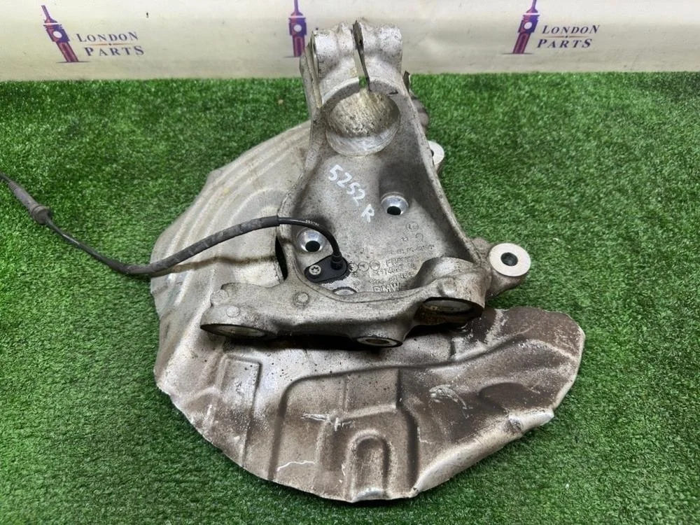 Кулак поворотный BMW X1 E84