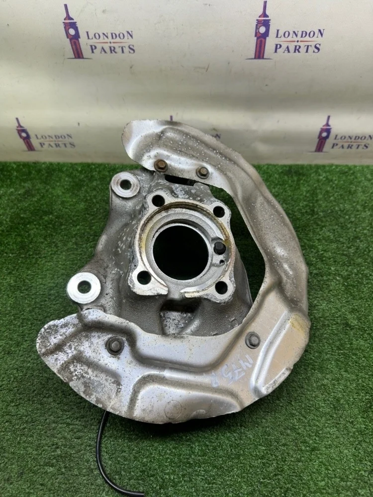 Кулак поворотный BMW F31