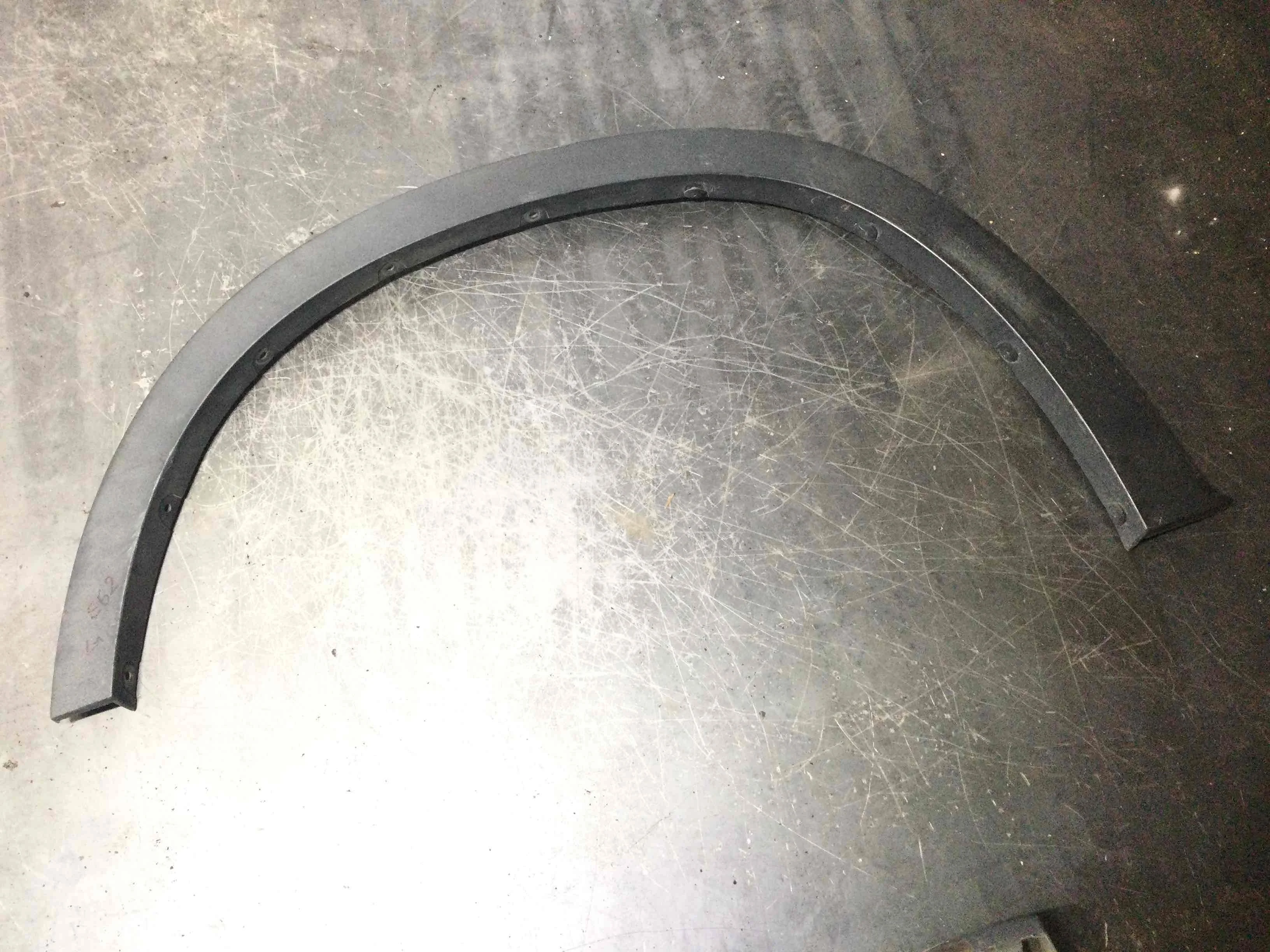 Молдинг крыла переднего левого BMW X5 E70 (2006-2010) дизель 3.0 TD Автомат Кроссовер