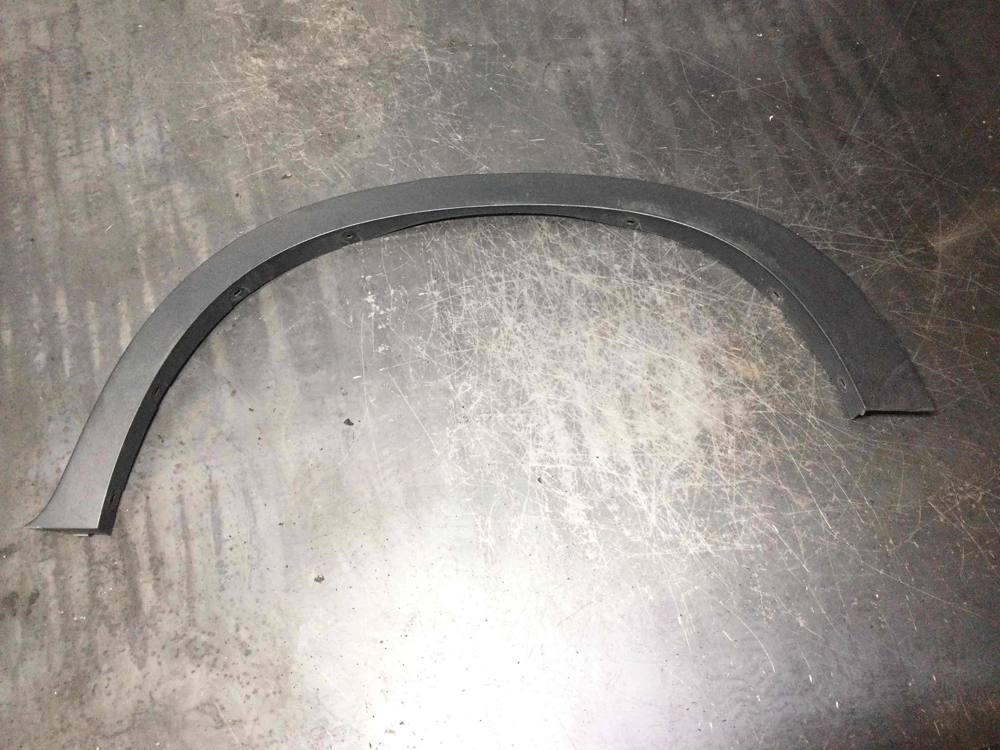 Молдинг крыла заднего левого BMW X5 E70 (2006-2010) дизель 3.0 TD Автомат Кроссовер