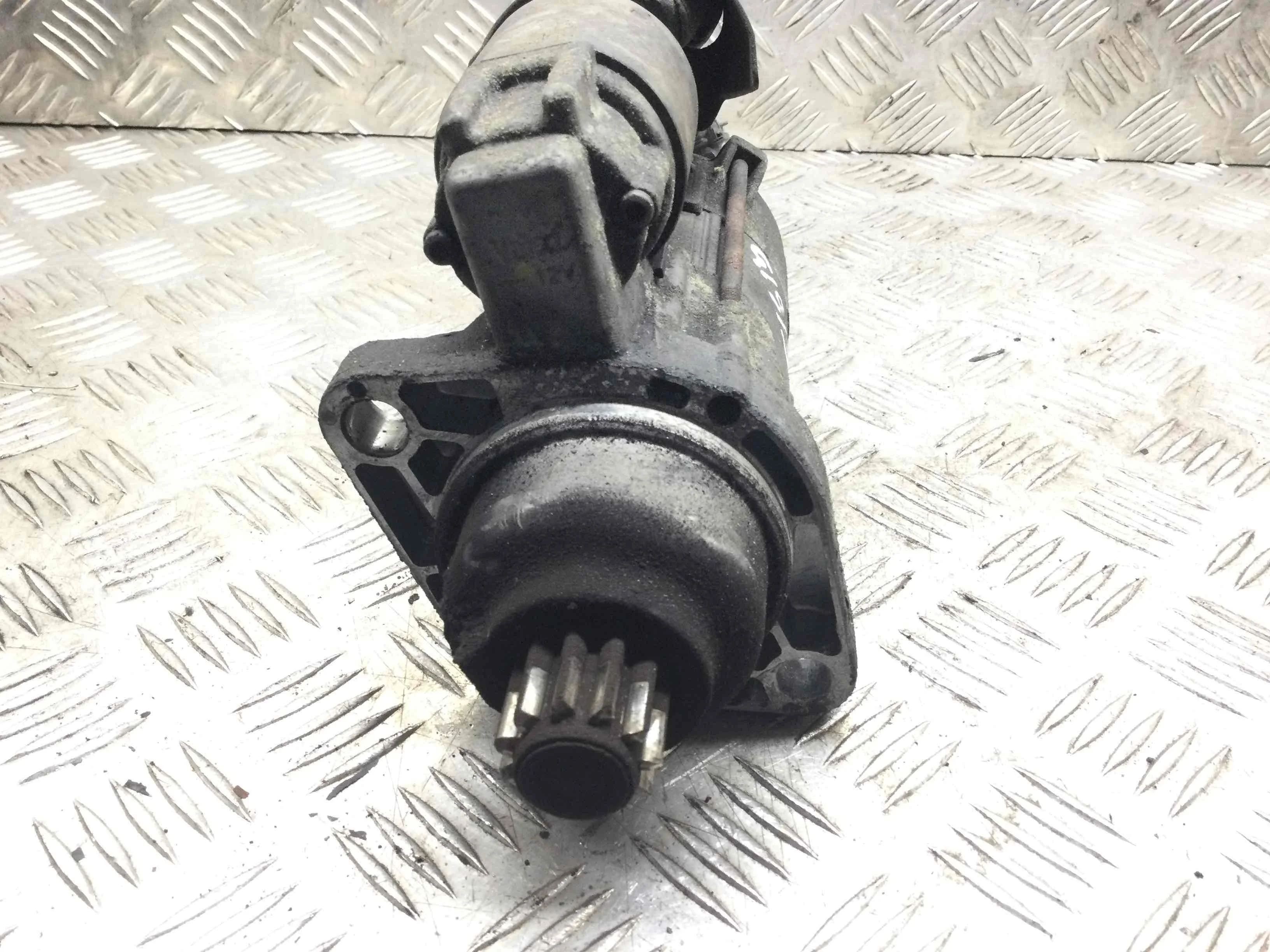 Стартер Volkswagen Touran 1 поколение (2003-2006) дизель 2.0 TDI Механика Минивэн