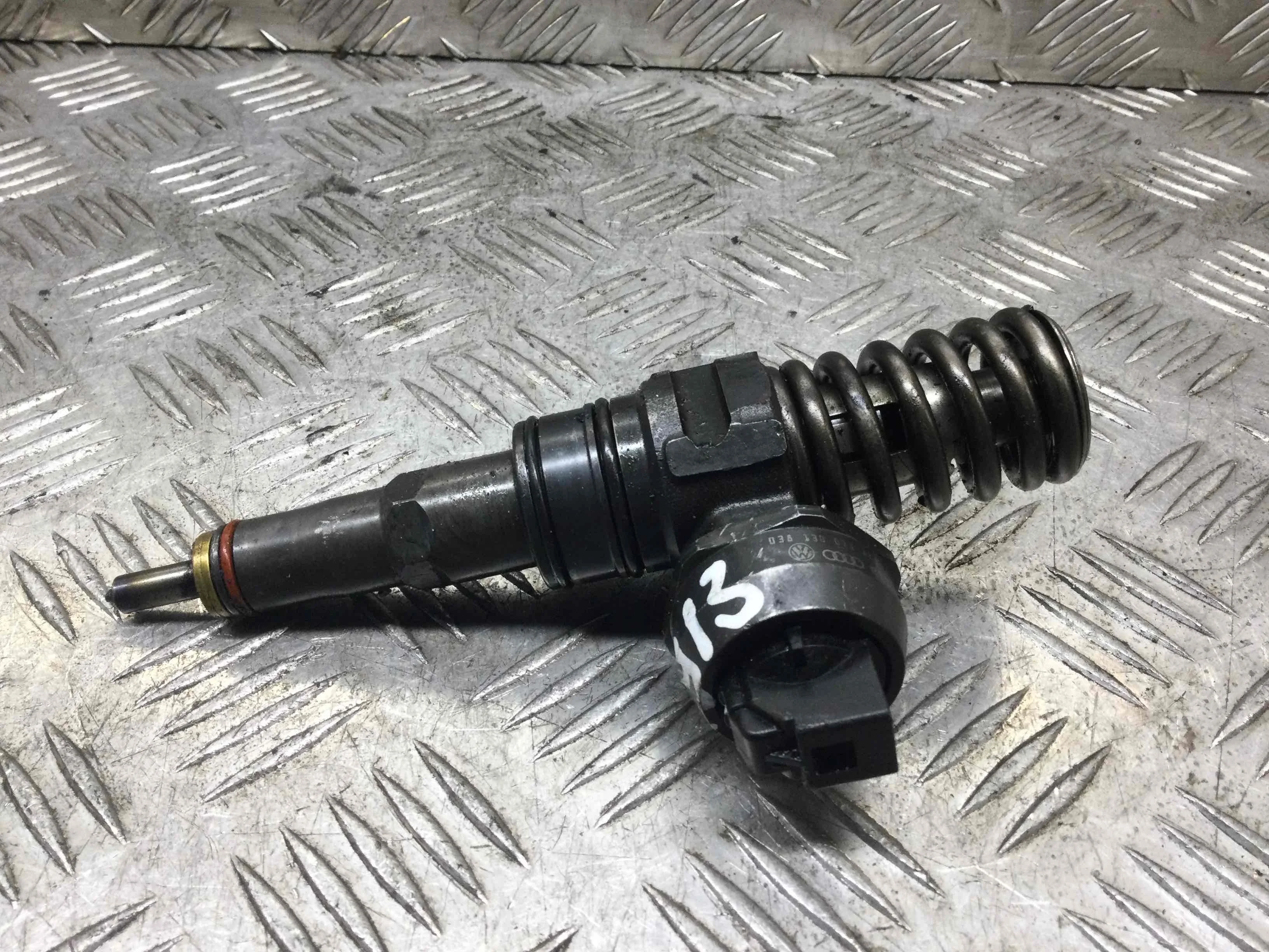 Форсунка Volkswagen Touran 1 поколение (2003-2006) дизель 2.0 TDI Механика Минивэн