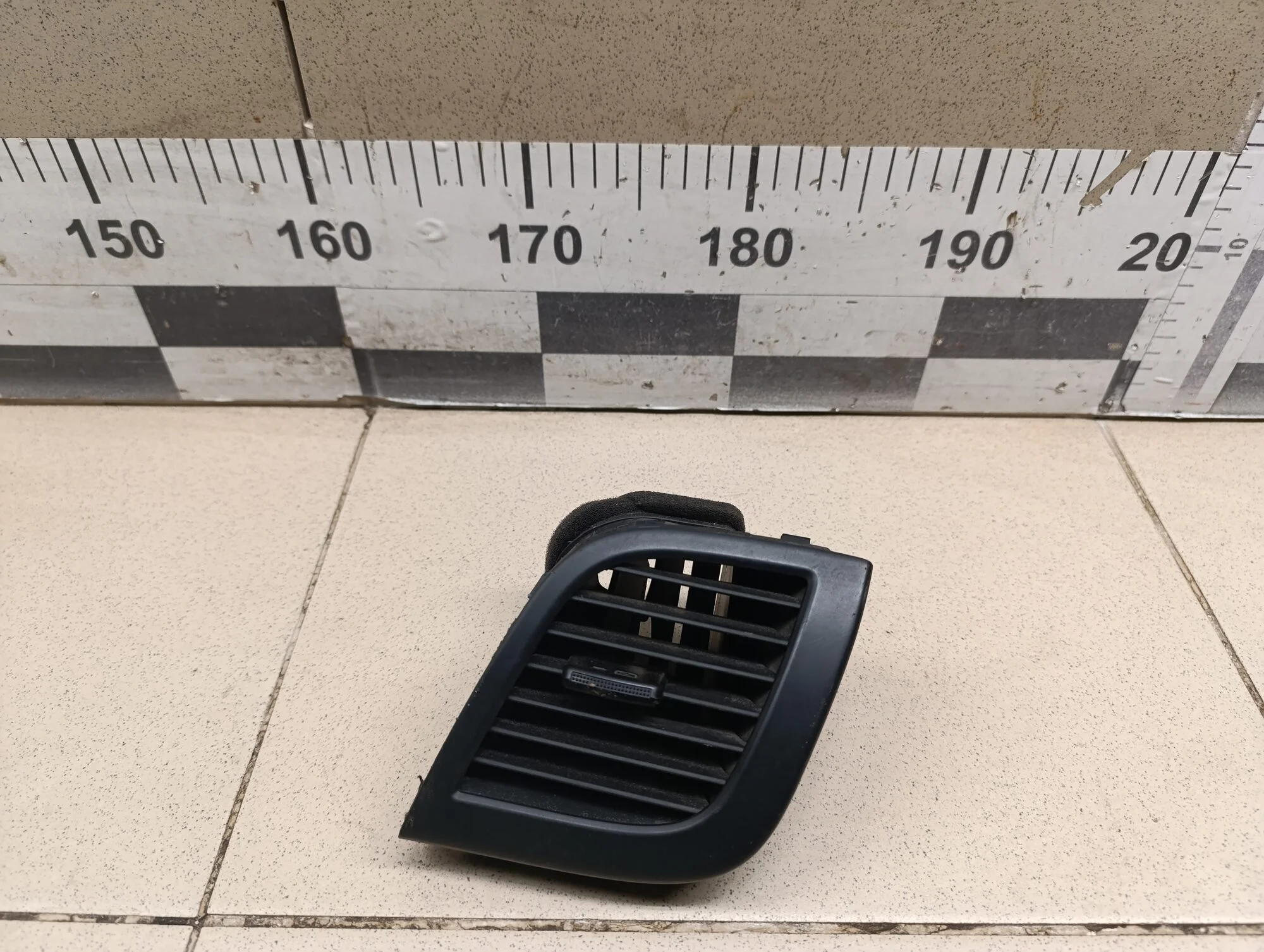 Дефлектор воздушный Solaris 2010-2017