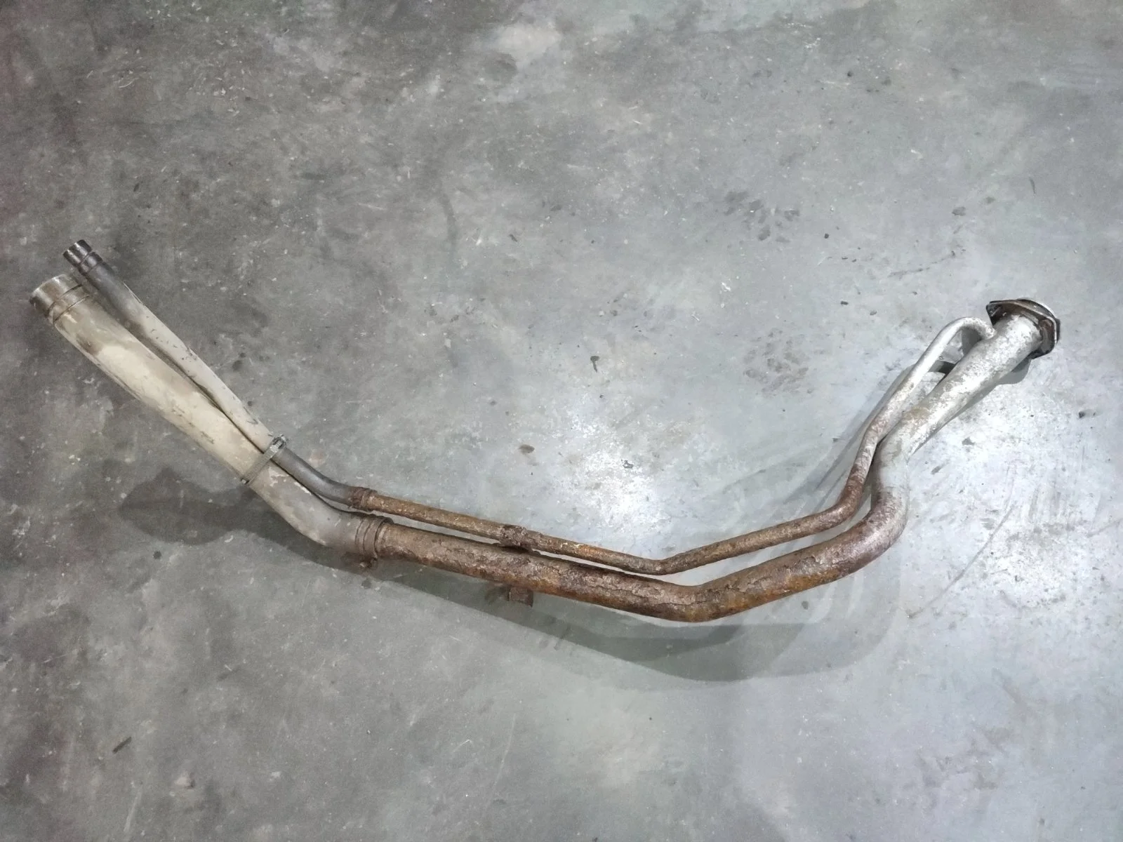 Горловина бака топливного SsangYong Rexton