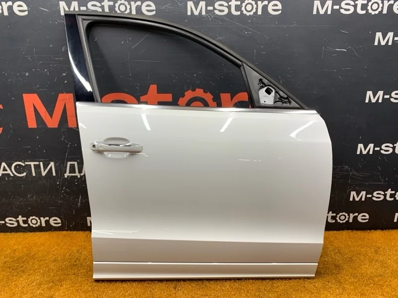 Дверь Audi Q5 2014 8R0831052E 8R CNC, передняя правая