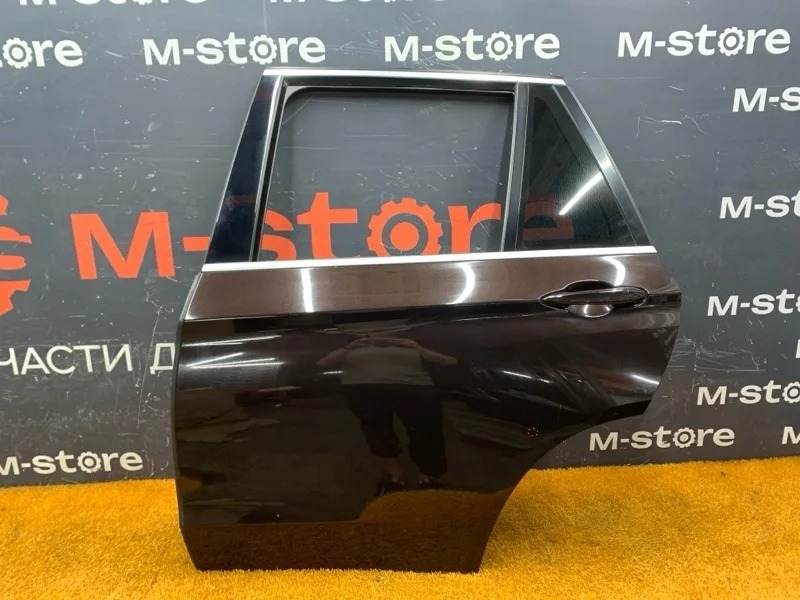 Дверь Bmw X5 2013 41517386739 F15 N57D30A, задняя левая
