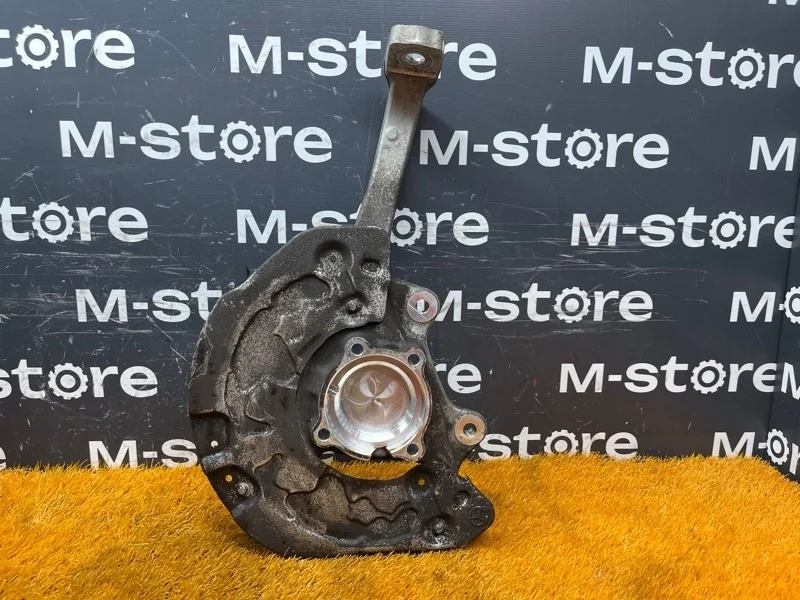 Кулак поворотный Mercedes-Benz C-Class 2014 A2053322100 W205 274.920, передний левый