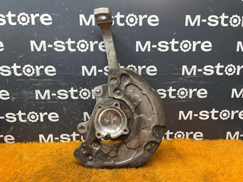 Кулак поворотный Mercedes-Benz C-Class 2014 A2053322200 W205 274.920, передний правый