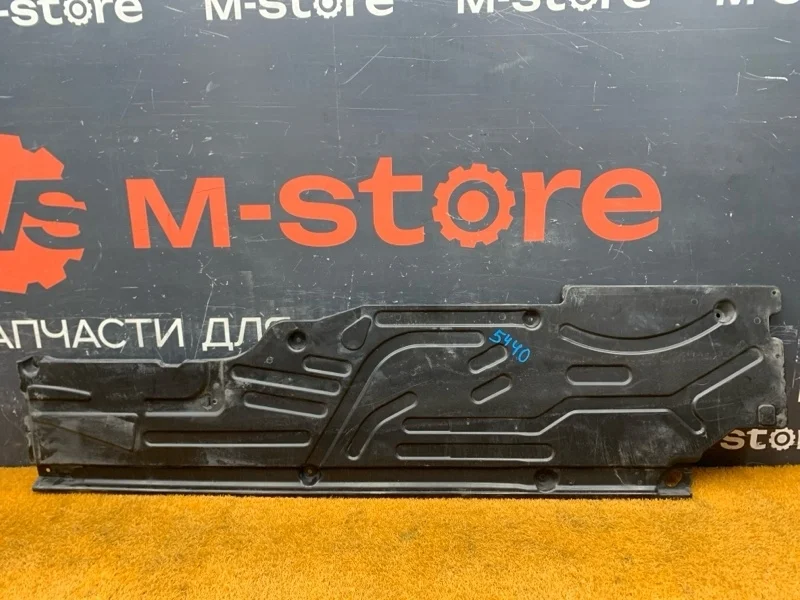 Защита днища кузова Mercedes-Benz C-Class 2001 A2036190238 W203 111.955, правая