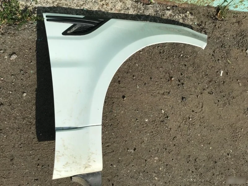 Крыло переднее правое Land Rover Range Rover Sport