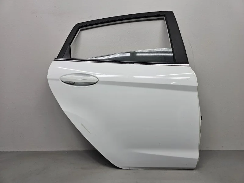 Дверь Ford Fiesta CB1
