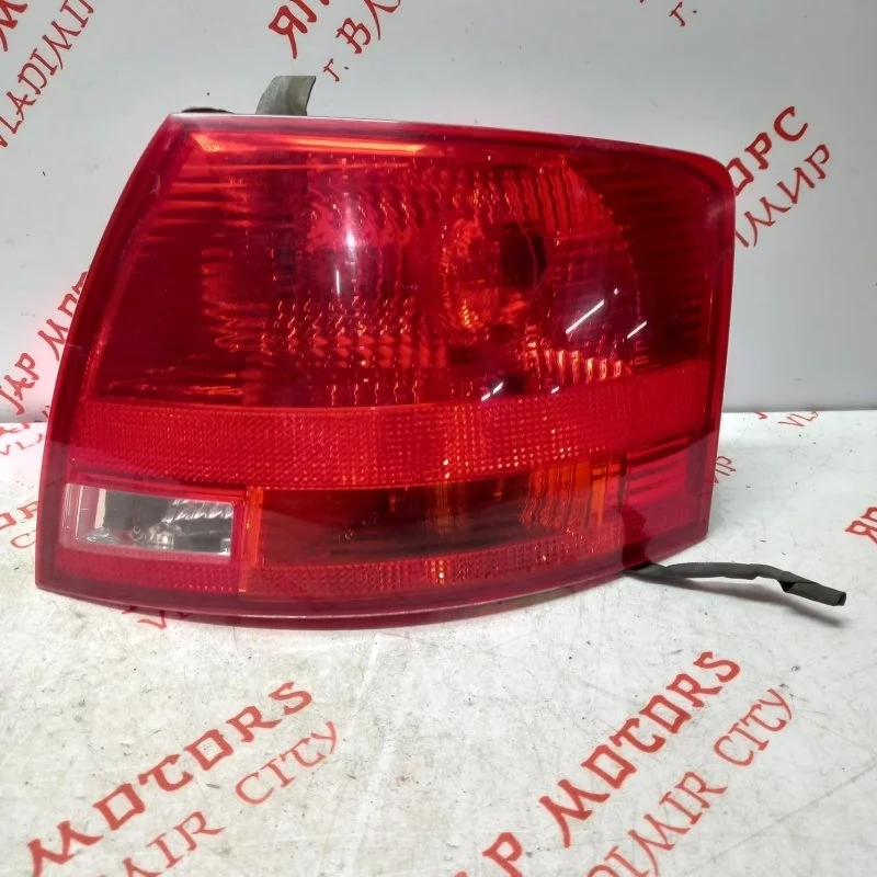 Фонарь задний задний правый Audi A4 B7 УНИВЕРСАЛ