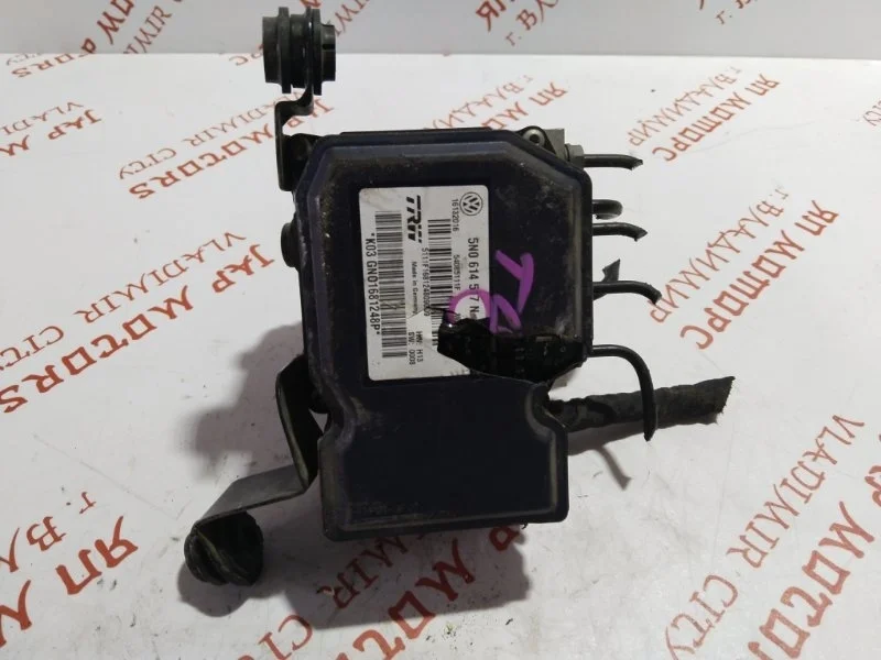 Блок ABS Volkswagen Tiguan CAWA 2010