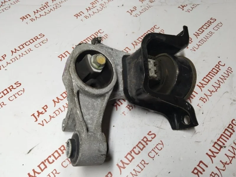 Подушка двигателя Nissan Juke ХЭТЧБЕК MR16DT 2012