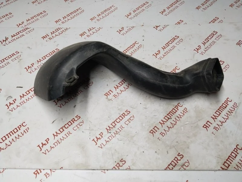 Воздухозаборник Volvo XC90 B6324S 2011