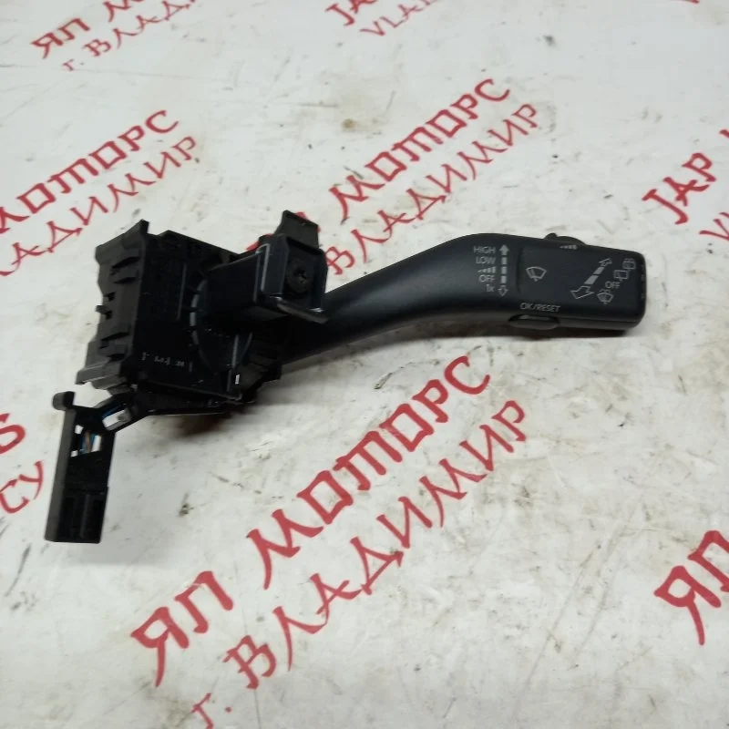 Подрулевой переключатель дворников Volkswagen Golf