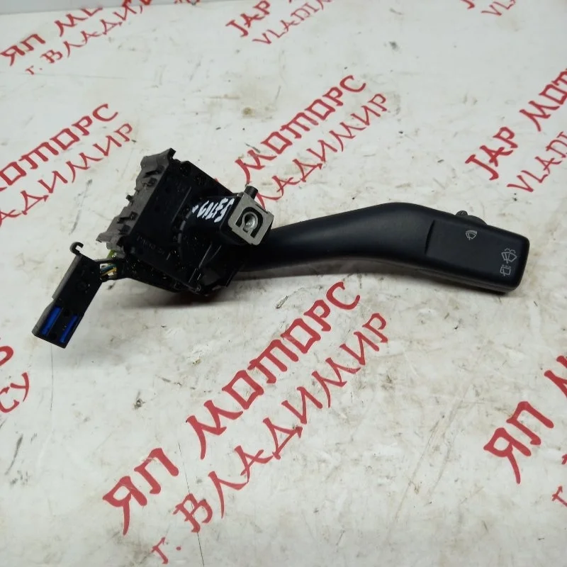 Подрулевой переключатель дворников Volkswagen Golf