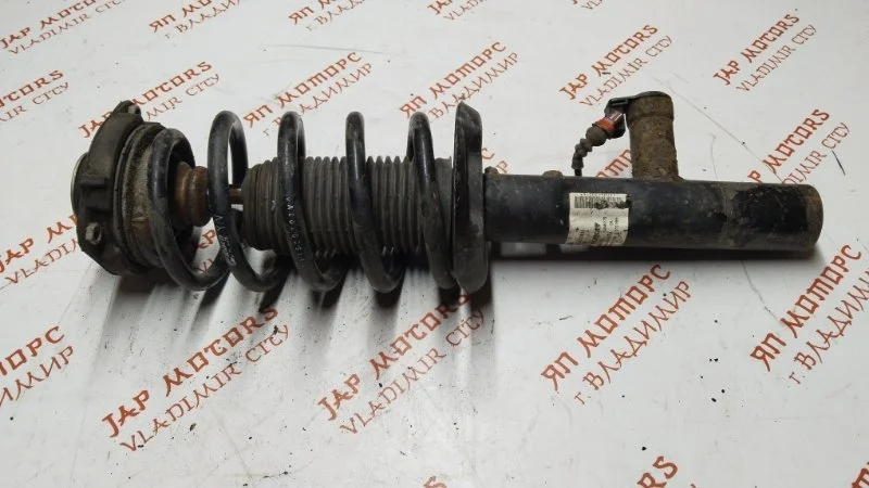 Амортизатор подвески передний Volkswagen Passat CC