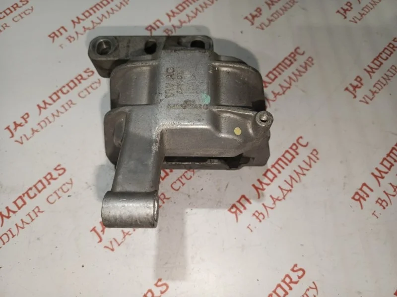 Подушка двигателя Volkswagen Tiguan 5N CAW 2009