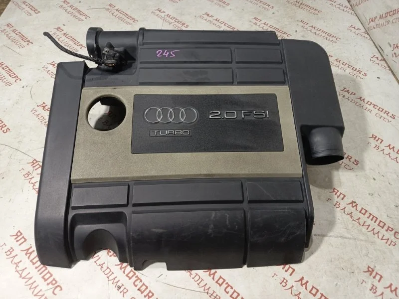 Декоративная крышка двигателя Audi A3 8P AXX 2009