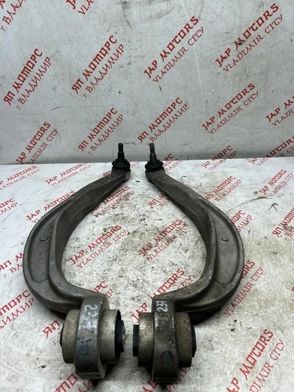 Рычаг подвески нижний передний Audi A4 B8 СЕДАН