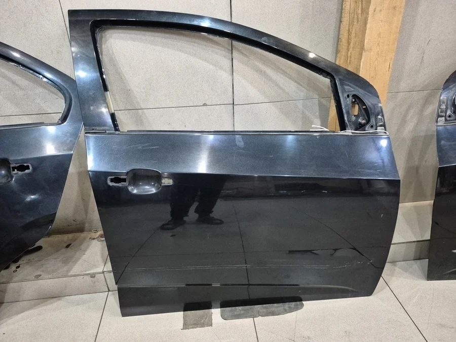 Дверь передняя правая Chevrolet Aveo