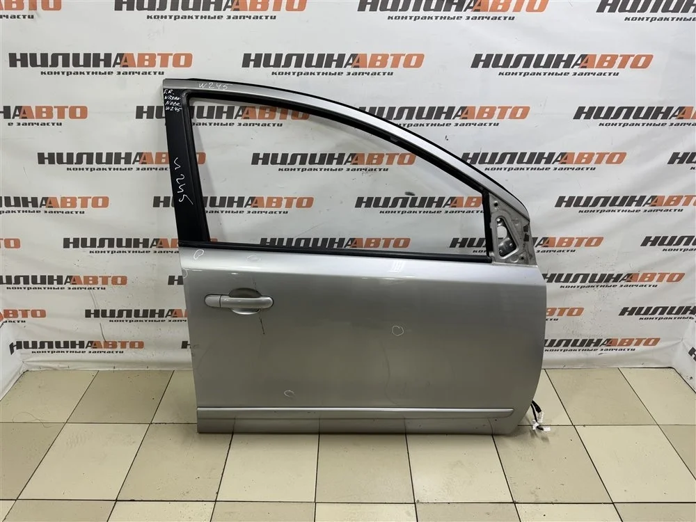 Дверь передняя правая Nissan Note