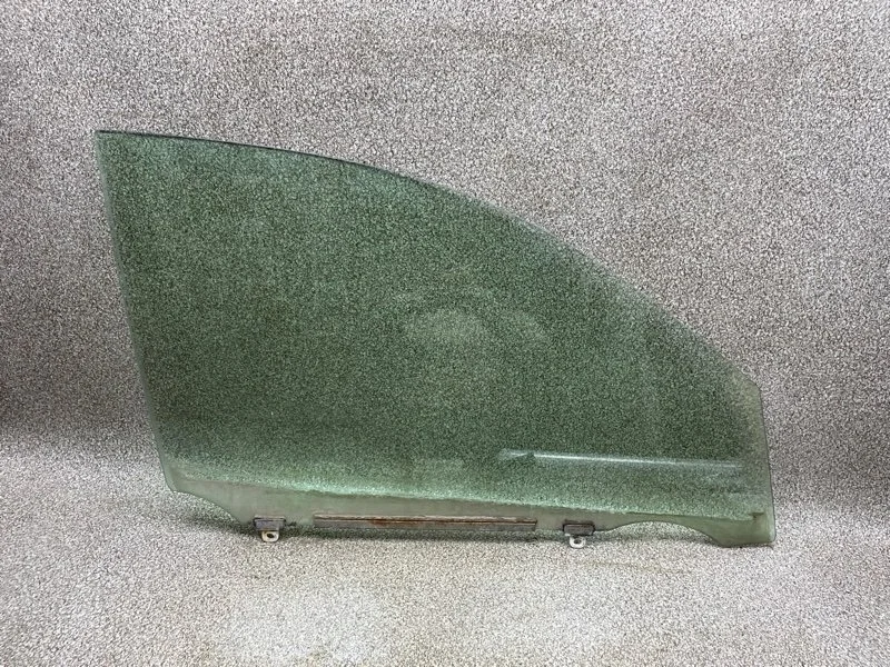 Стекло двери Toyota Rav4 2011 6810142160 2.0 3ZR AT, переднее правое