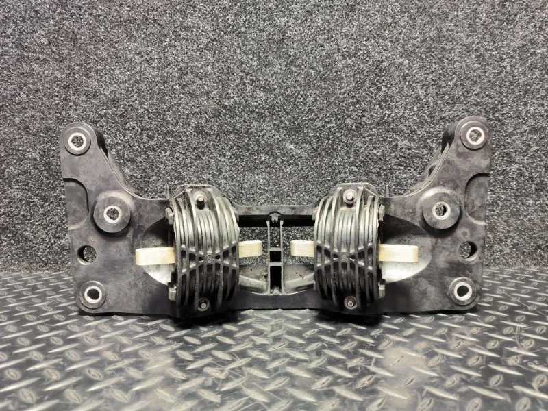 Поперечная балка крепления КПП Bmw 7 2012 22326788568 F01 N54B30