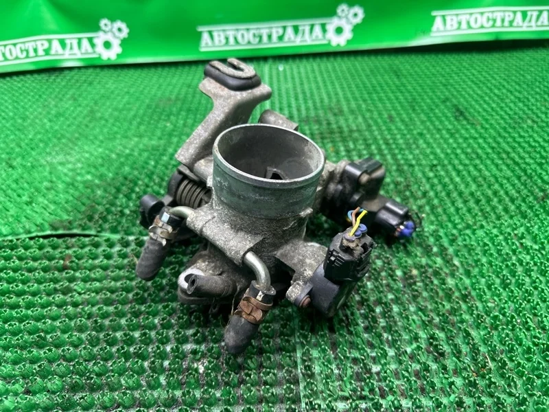 Дроссельная заслонка Toyota Rav 4 2221028040 1AZ FE