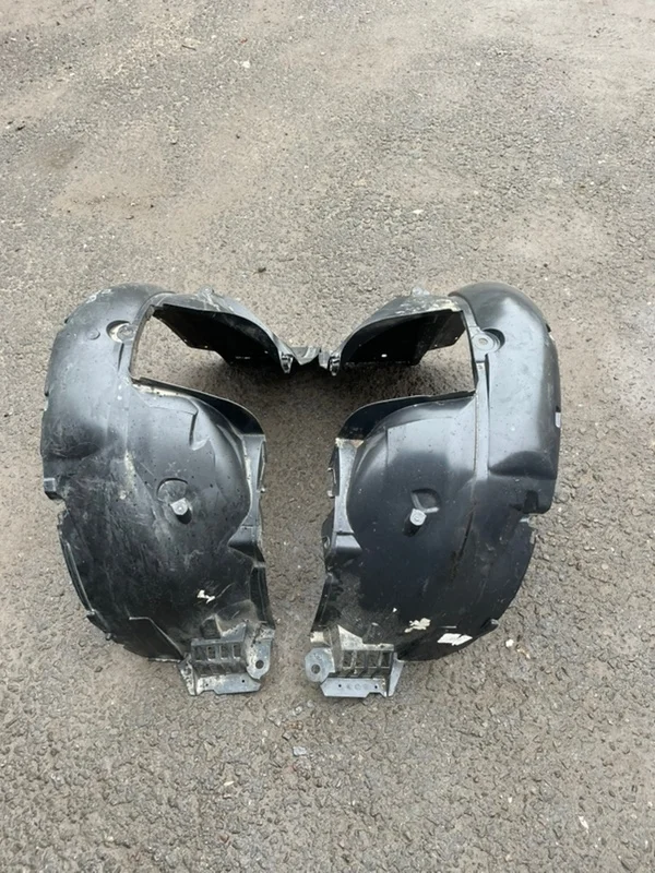 Подкрылок Renault Sandero 2