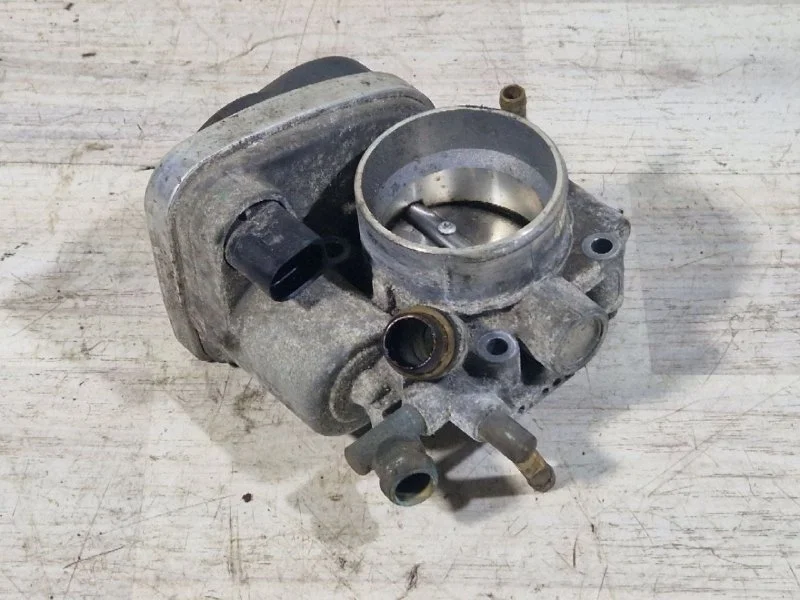 Дроссельная заслонка Opel Astra H Twin 2008