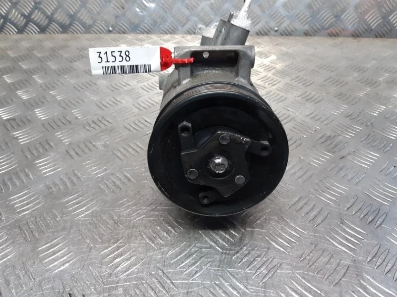 Компрессор кондиционера Volkswagen Passat B7