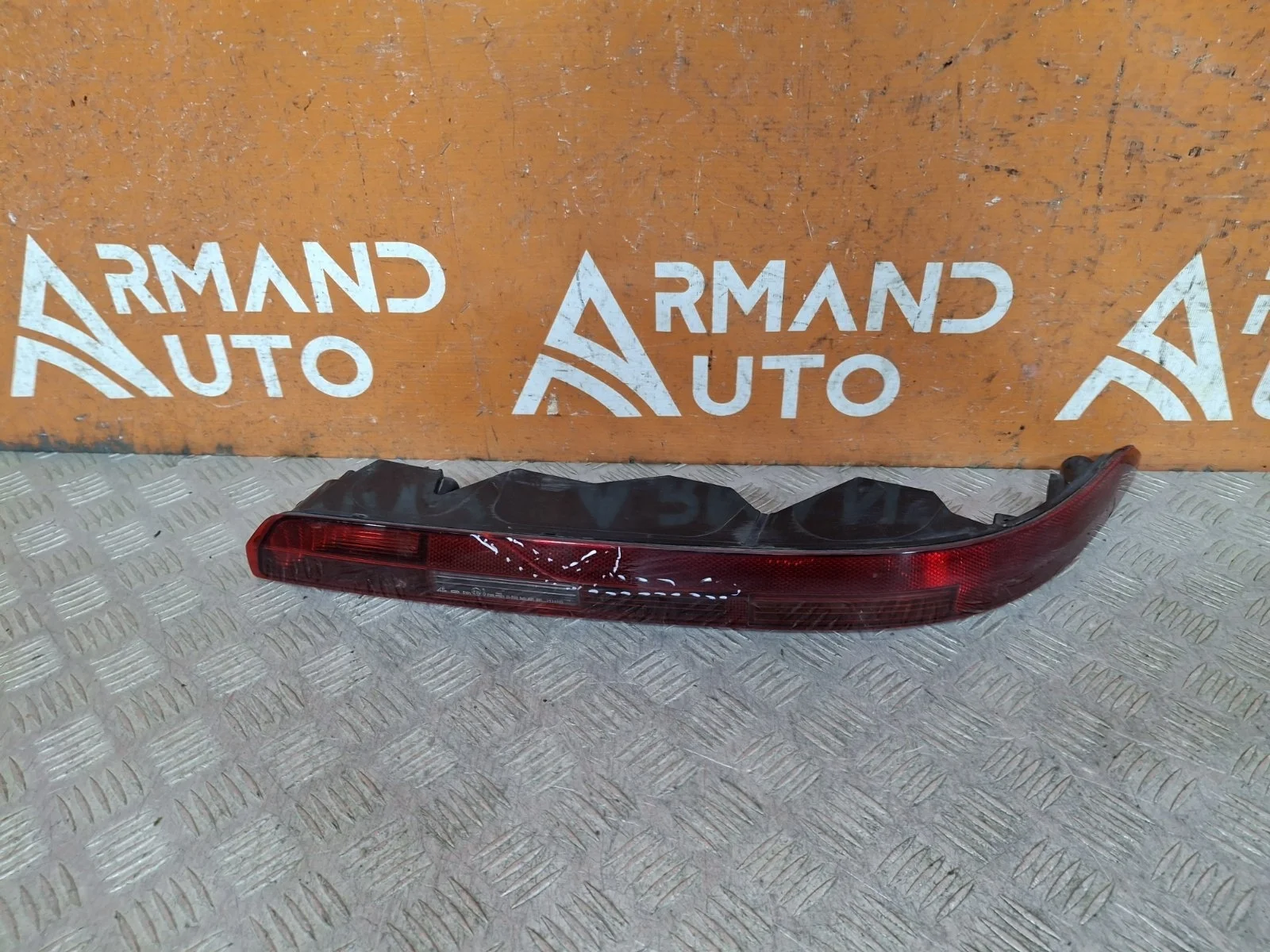 Фонарь противотуманный Audi Q7 2015-нв 4M