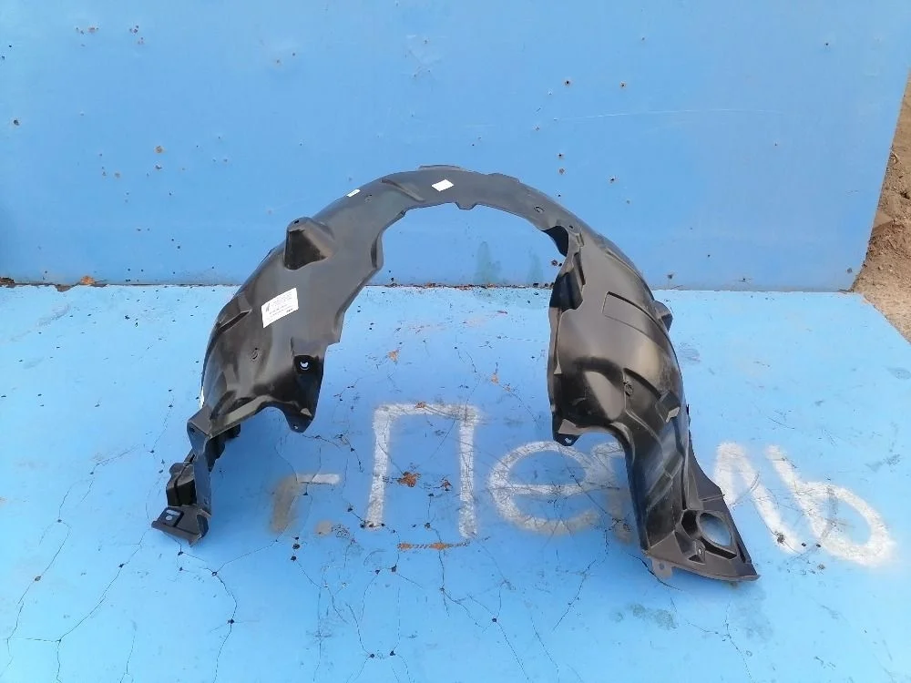 Подкрылок (локер) пер.прав. Toyota Camry XV70 (2017—2021) 5380533060