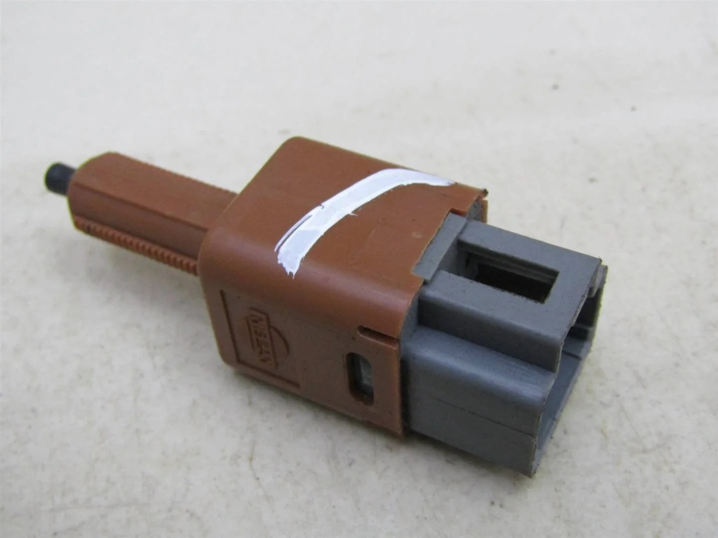 Датчик включения стопсигнала Nissan X-Trail (T32) 2014-2023  [25320JN00A]  2.5 16v QR25DE  в Вологде