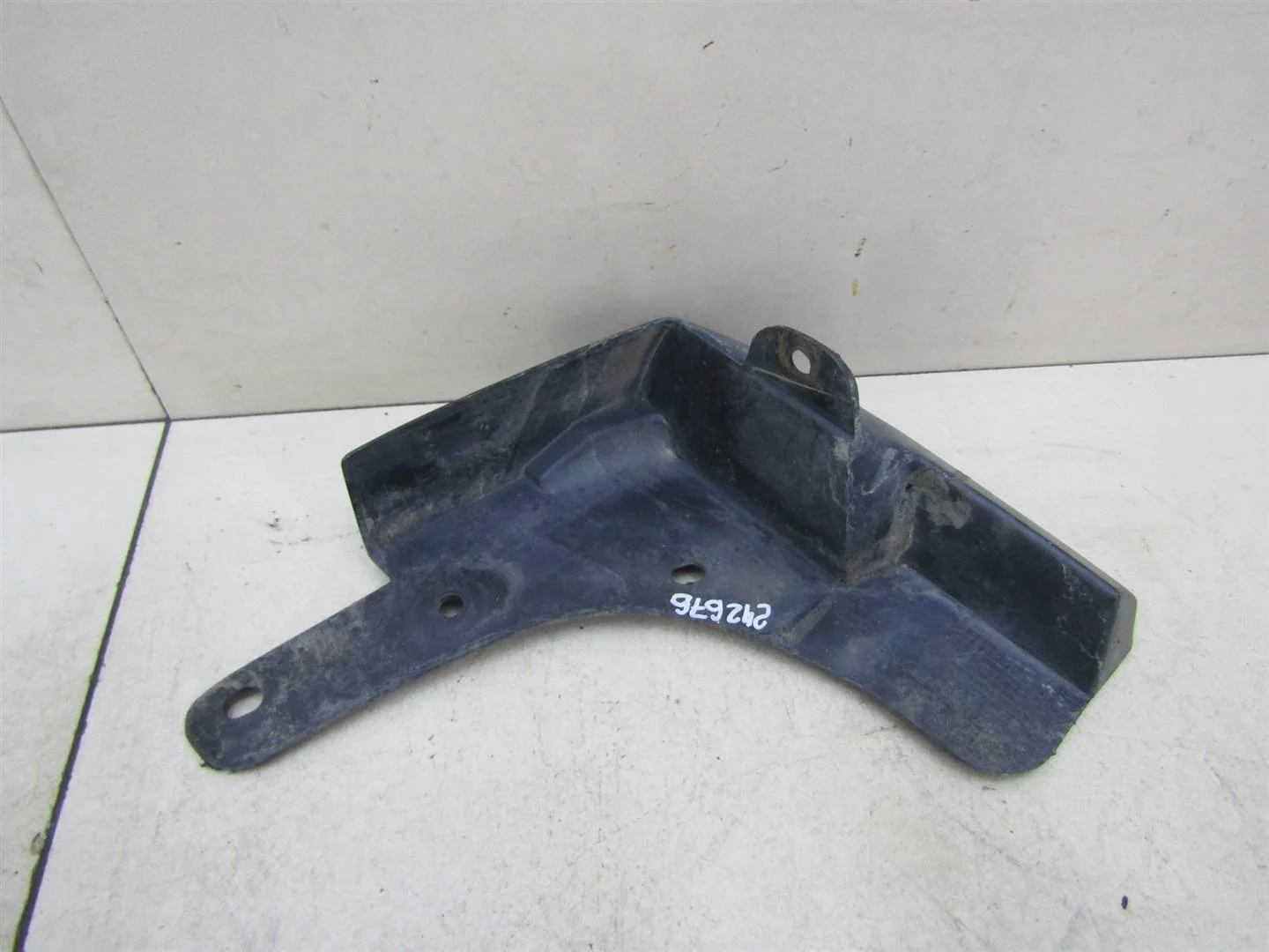 Брызговик передний правый Nissan X-Trail (T32) 2014-2023  [638544CE0A]  2.5 16v QR25DE  в Вологде