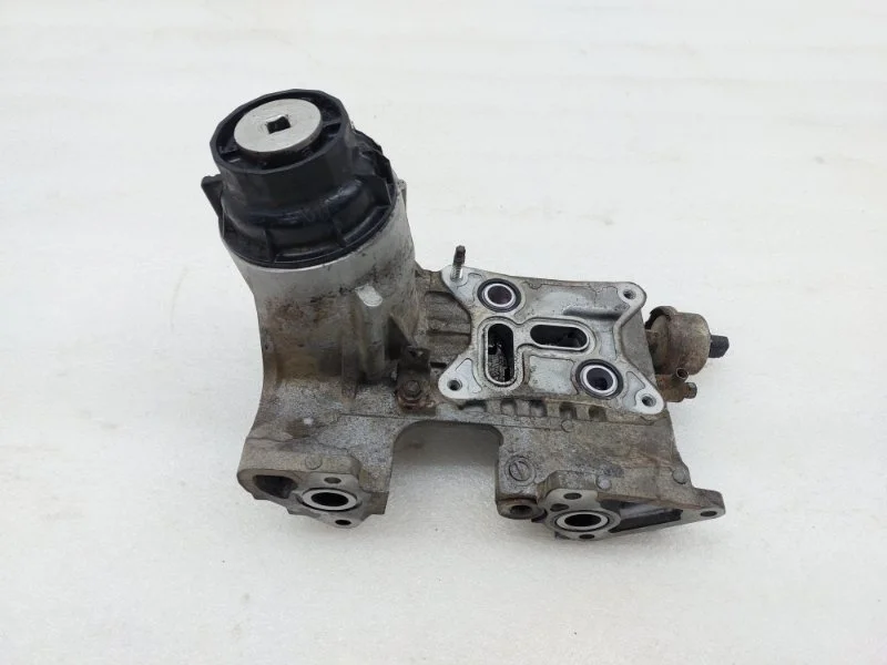 Корпус масляного фильтра Toyota Land Cruiser 2011 J200