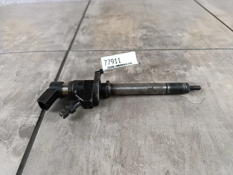 Форсунка топливная Ford Focus 2 2009 CB4