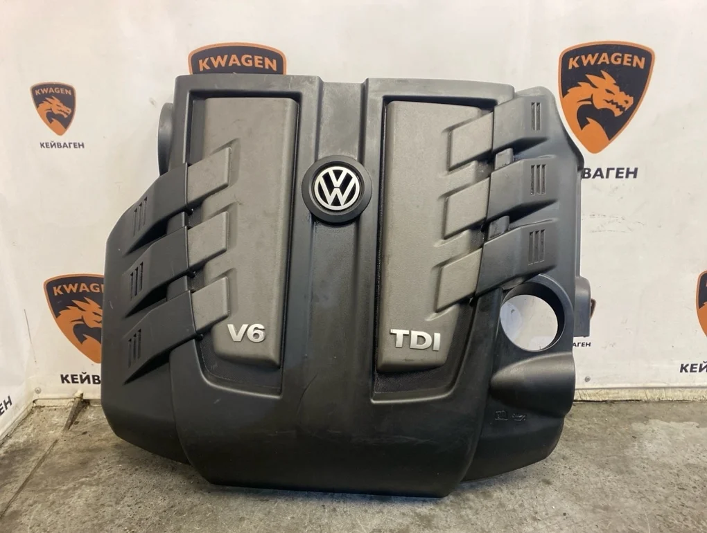 Декоративная крышка двигателя Volkswagen Touareg 2011 7P