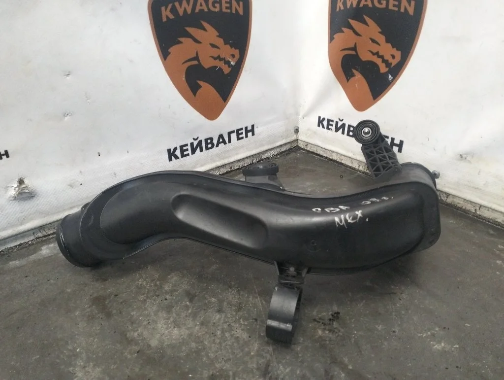 Патрубок интеркулера Volkswagen Passat 2007 B6