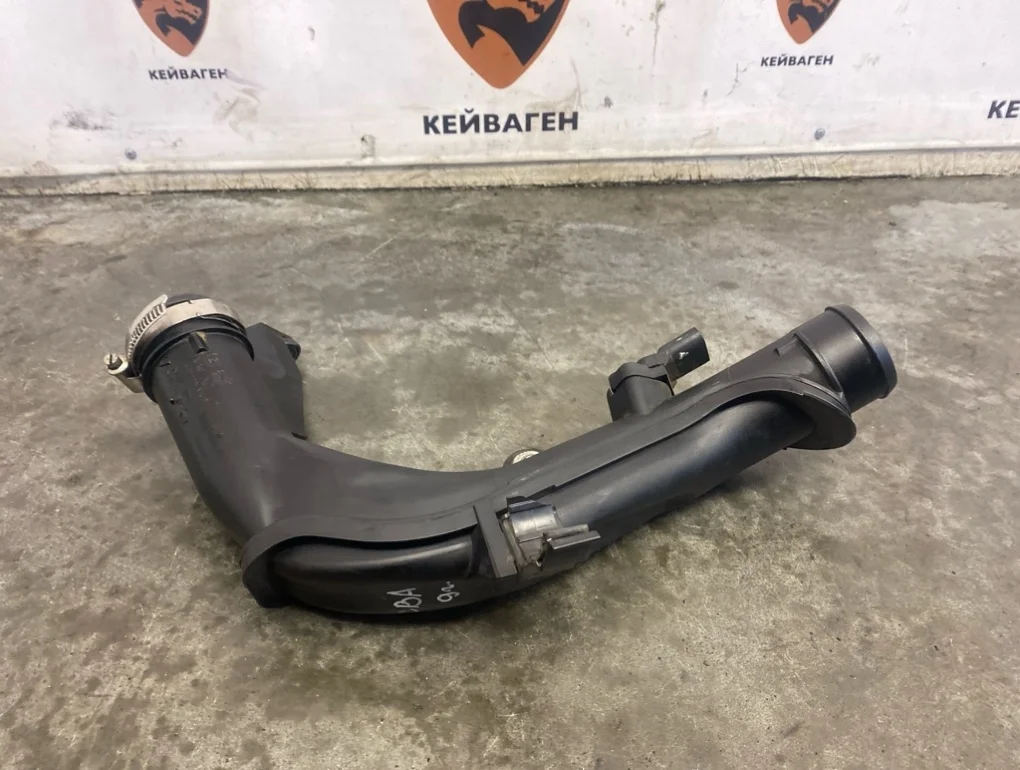 Патрубок интеркулера Volkswagen Passat 2009 B6