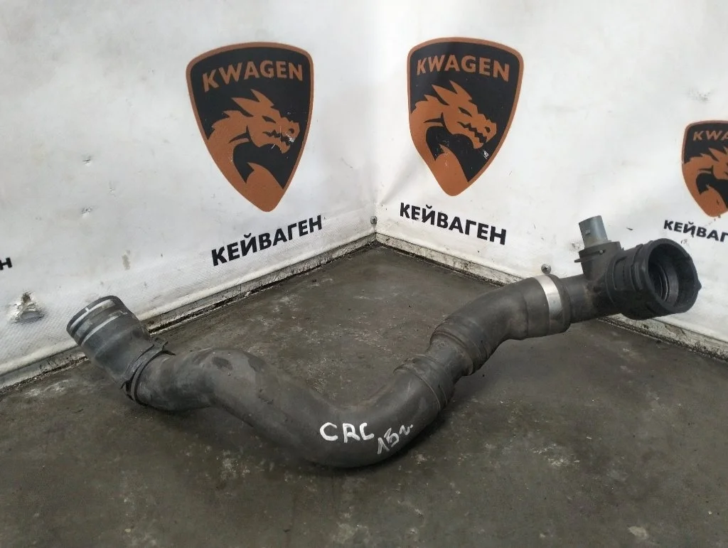 Патрубок системы охлаждения Audi Q7 2015 4L