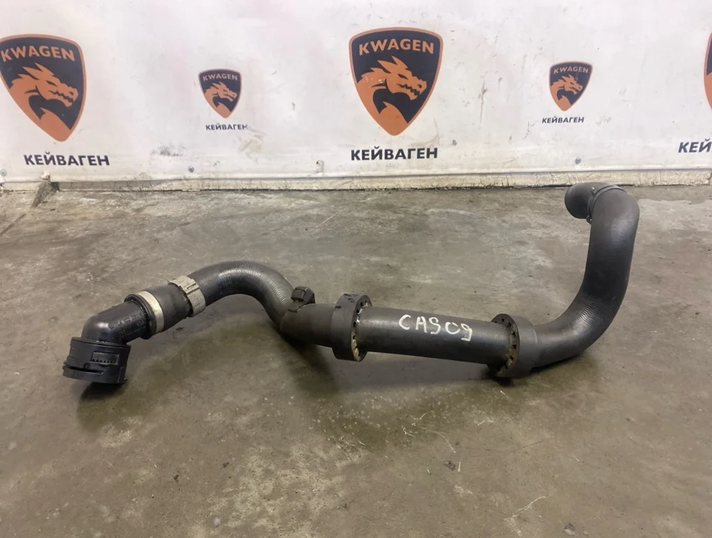 Патрубок радиатора Audi Q7 2009 4L