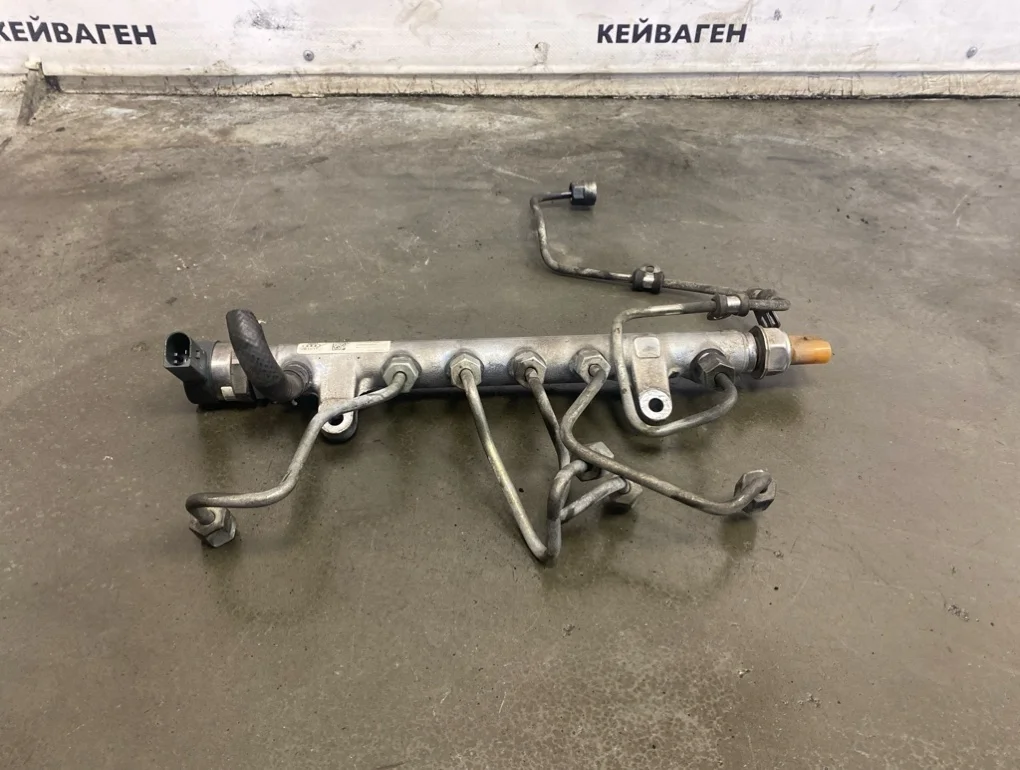 Топливная рейка Volkswagen Transporter 2011 T5